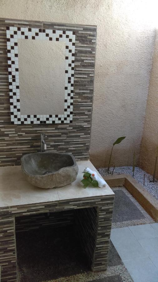 La Gautch Bungalow Nusa Lembongan  Luaran gambar